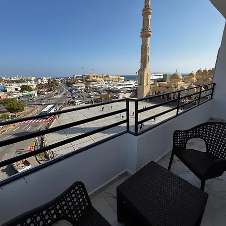 Seaside Serenity Apartment